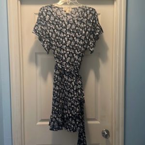 Cool flowy Summer dress.